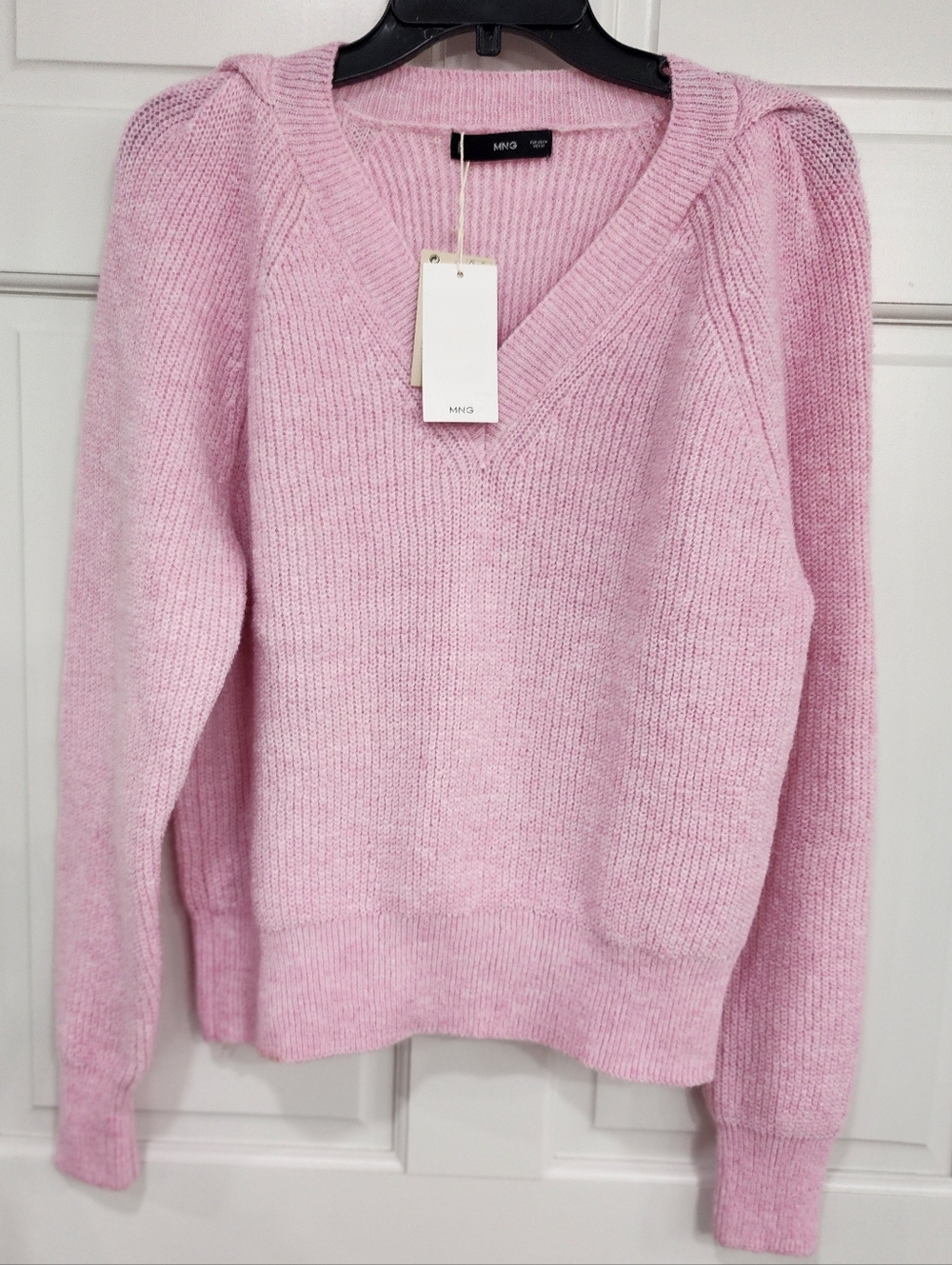 Soft Pink V-Neck "Diabolo"  Sweater Unique Sleeve Ladies Medium Fall School Posh